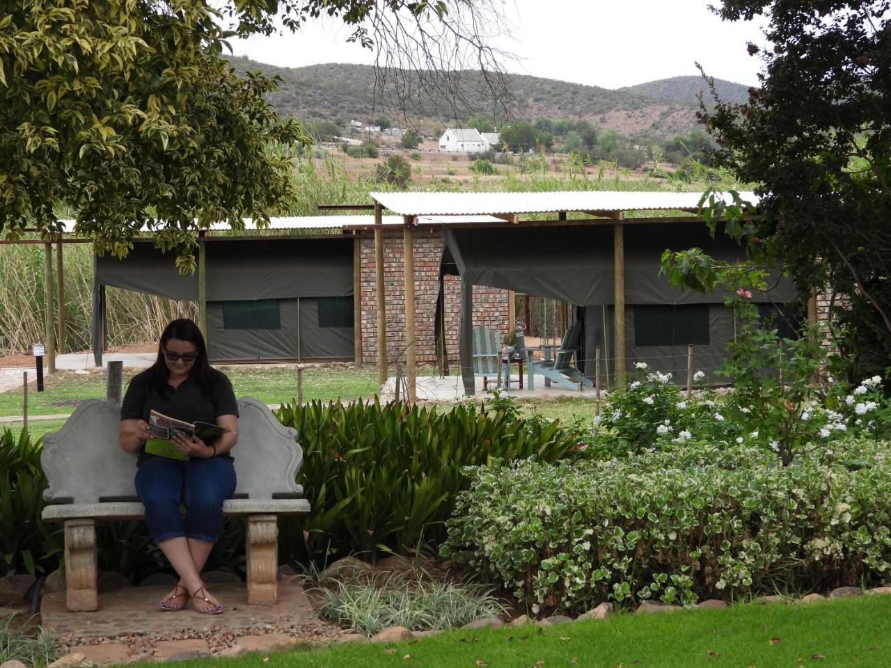 Schoemanshoek Glamping Oudtshoorn Exterior foto